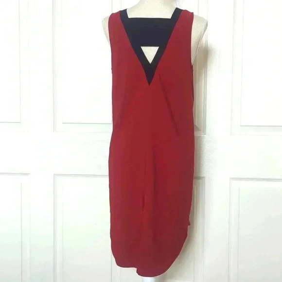 Trouve Hi-Low Shift Dress - Picture 5 of 7